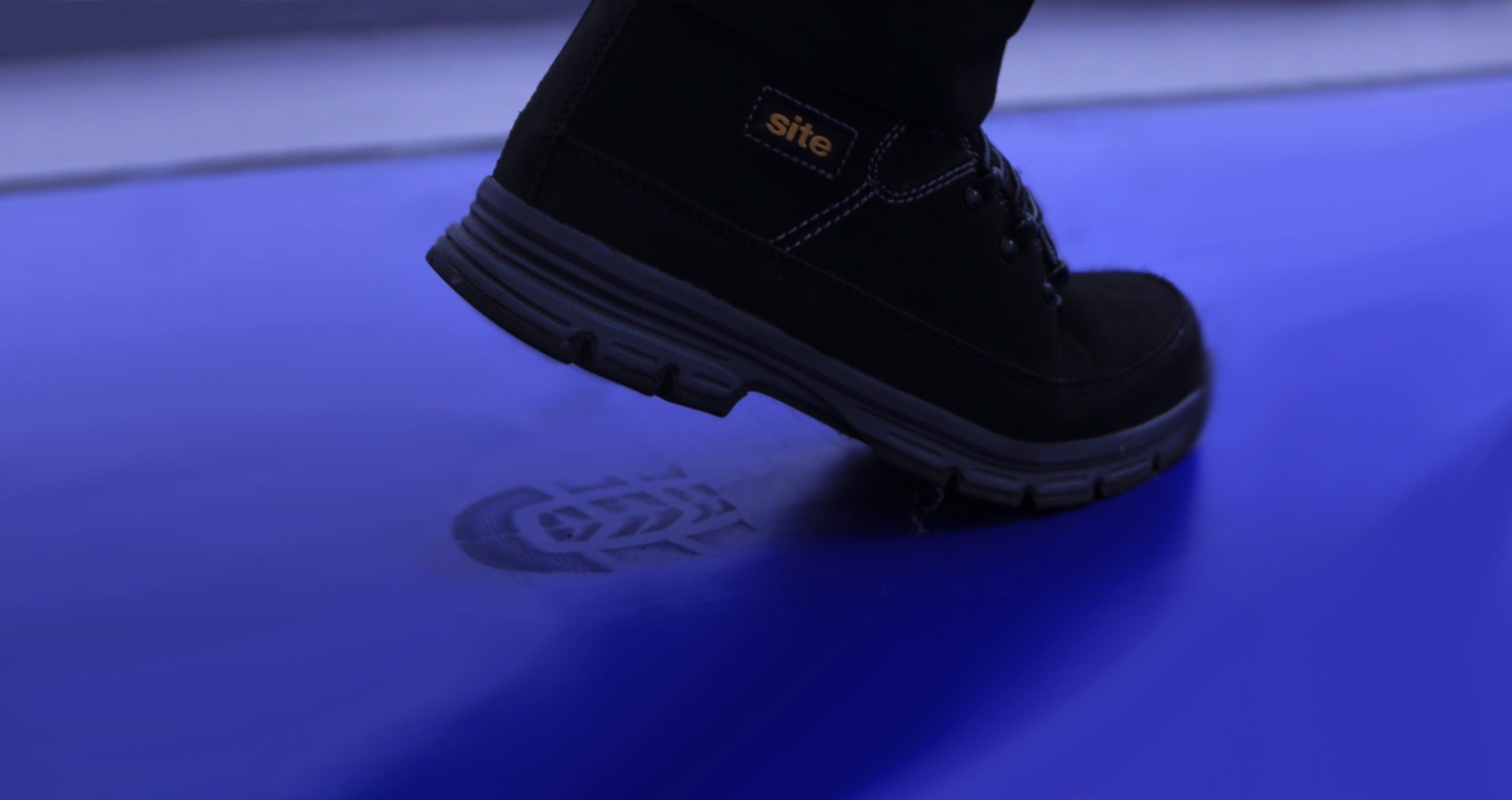 LabTACK blue contamination control flooring in use